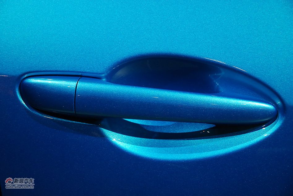 马自达3星骋两厢