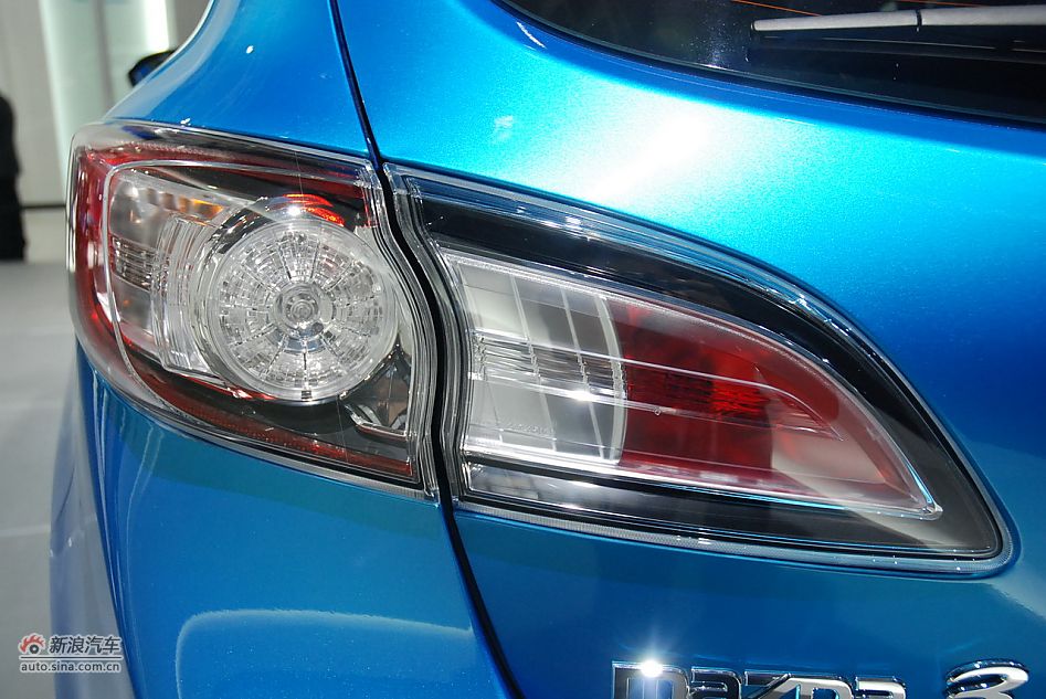 马自达3星骋两厢