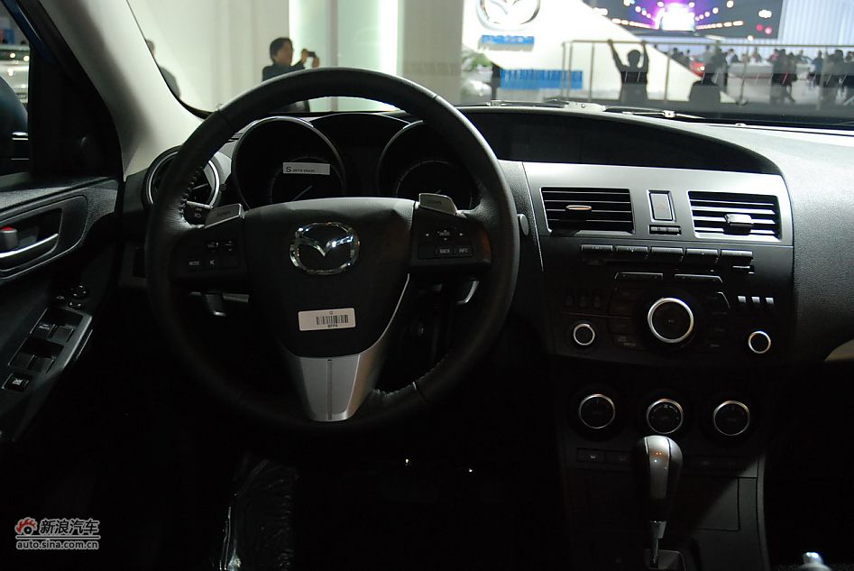 马自达3星骋两厢