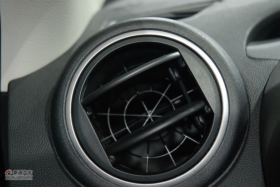 马自达3星骋两厢