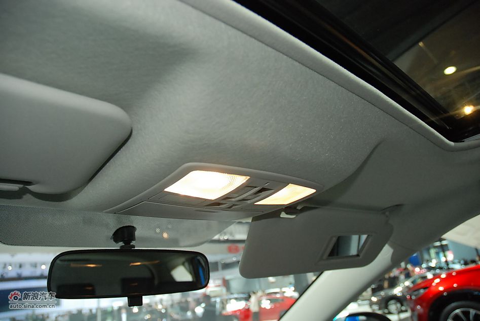 马自达3星骋两厢