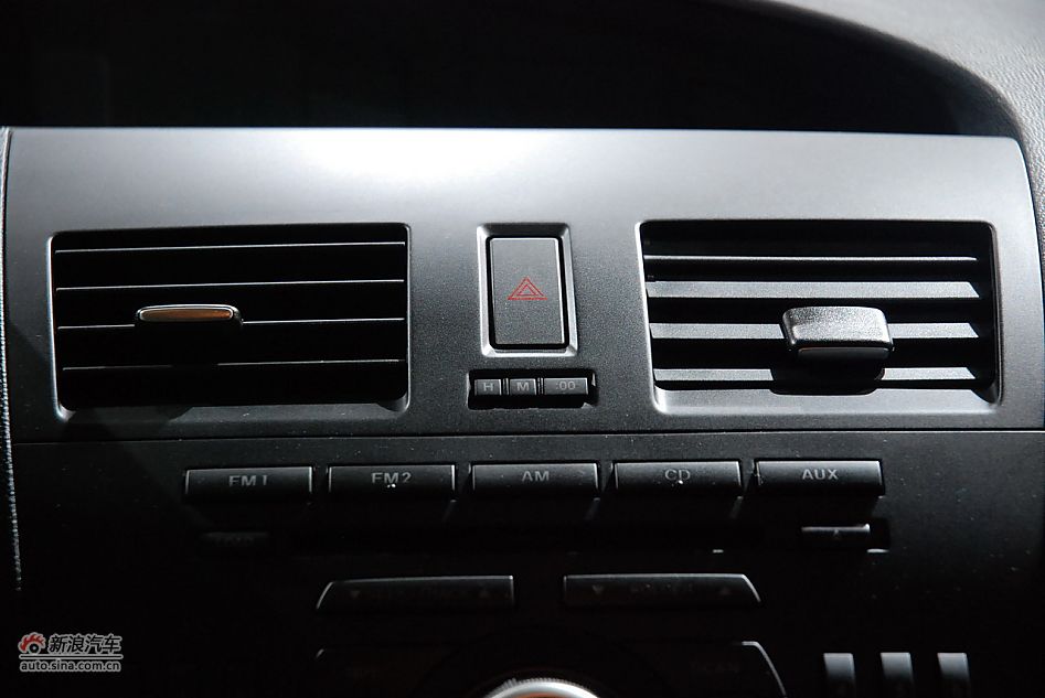 马自达3星骋两厢