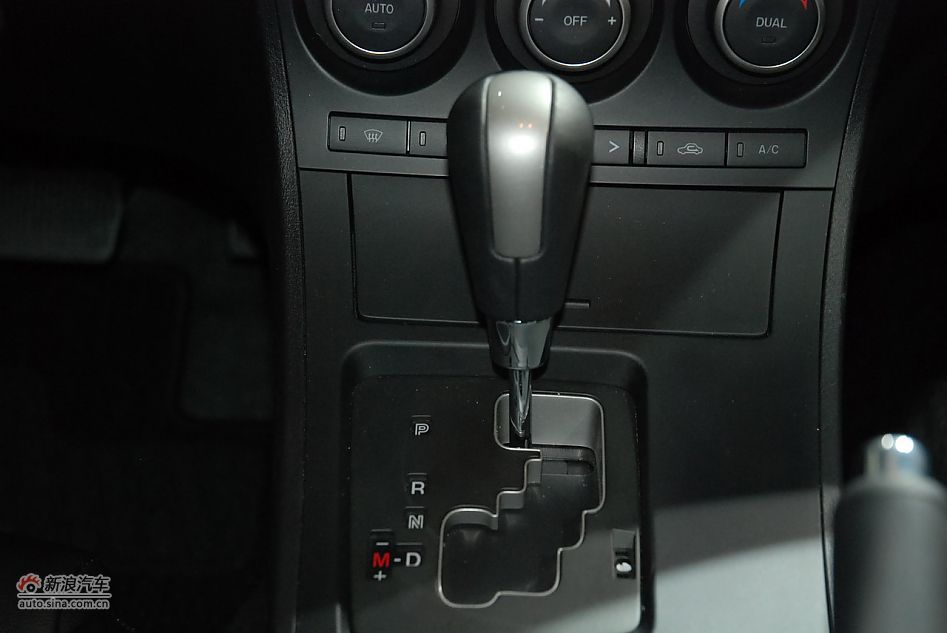 马自达3星骋两厢