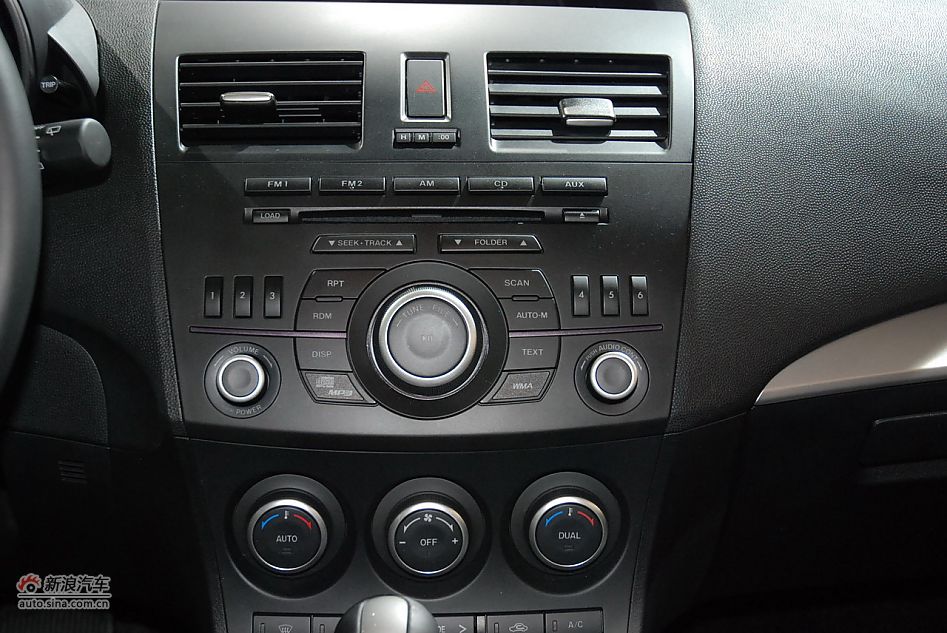 马自达3星骋两厢