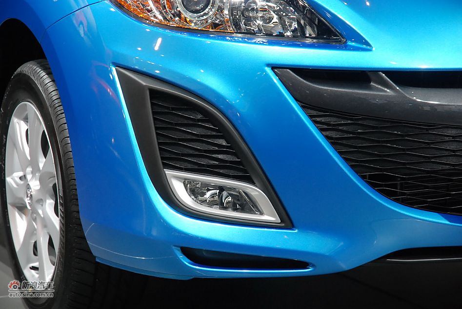 马自达3星骋两厢