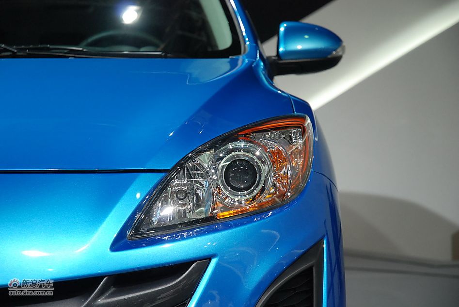 马自达3星骋两厢