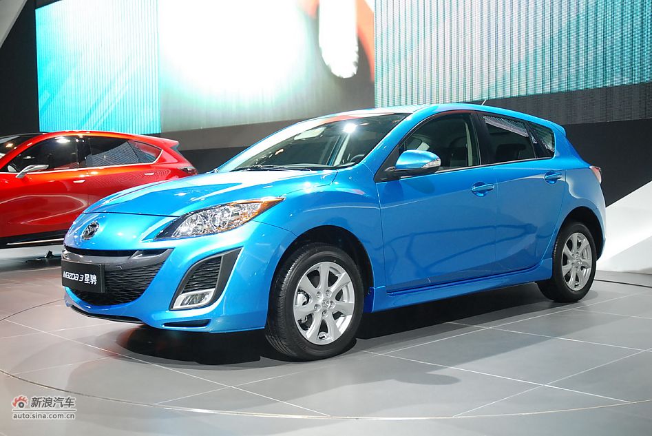 马自达3星骋两厢