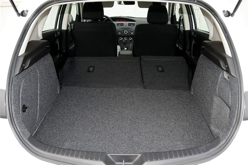 马自达3星骋 两厢 2013款 1.6L AT 精英型 空间