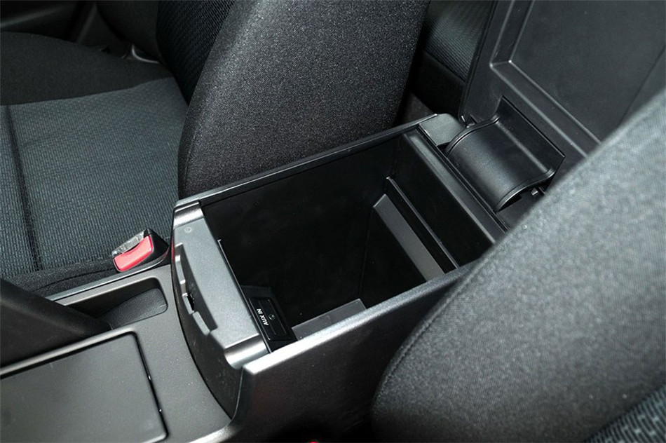 马自达3星骋 两厢 2013款 1.6L AT 精英型 空间