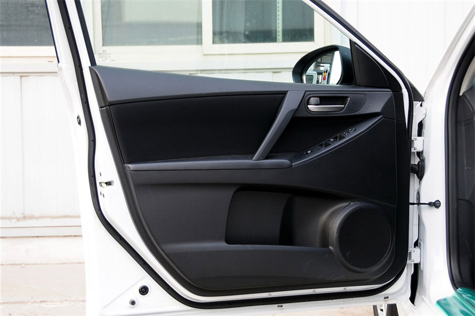 马自达3星骋 两厢 2013款 1.6L AT 精英型 空间