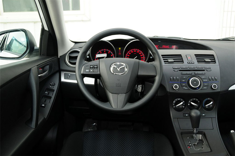 马自达3星骋 两厢 2013款 1.6L AT 精英型 内饰