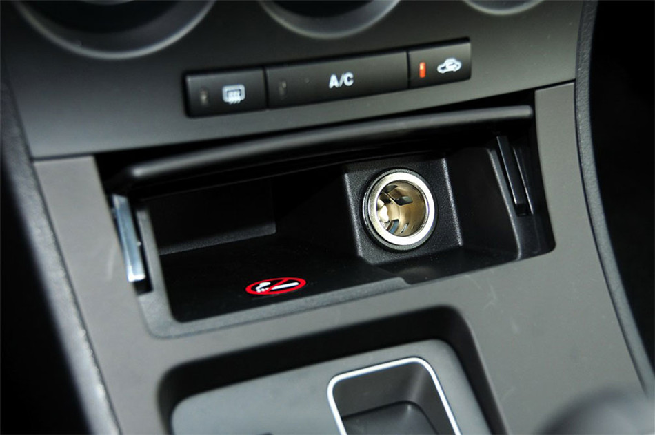 马自达3星骋 三厢 2013款 1.6L AT 精英型 内饰