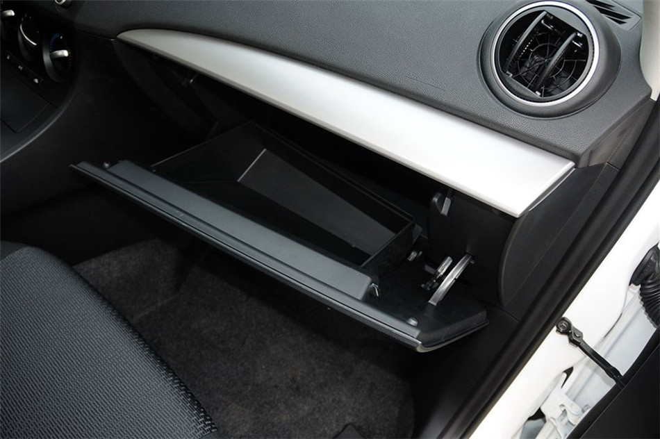 Դ3ǳ  2013 1.6L AT Ӣ 