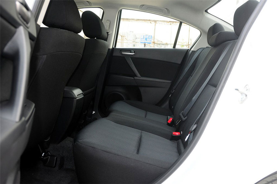 马自达3星骋 三厢 2013款 1.6L AT 精英型 空间