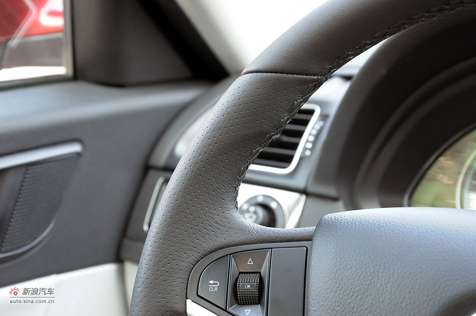 2011款中华H530试驾