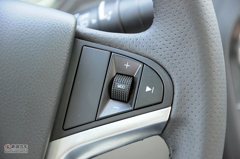 2011款中华H530试驾