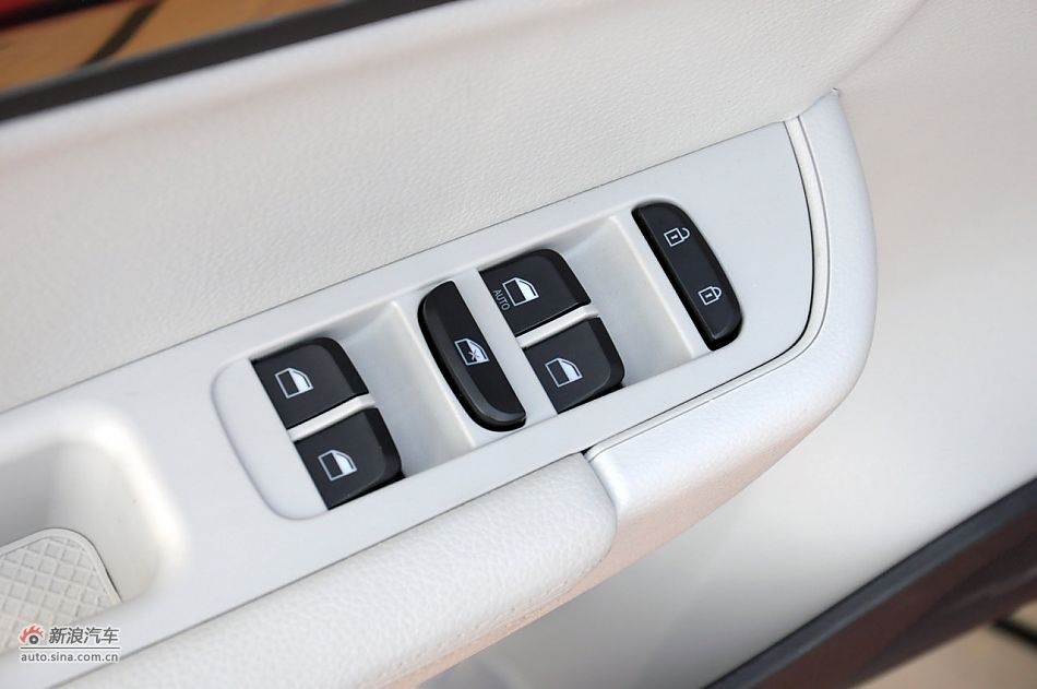 2011款中华H530试驾