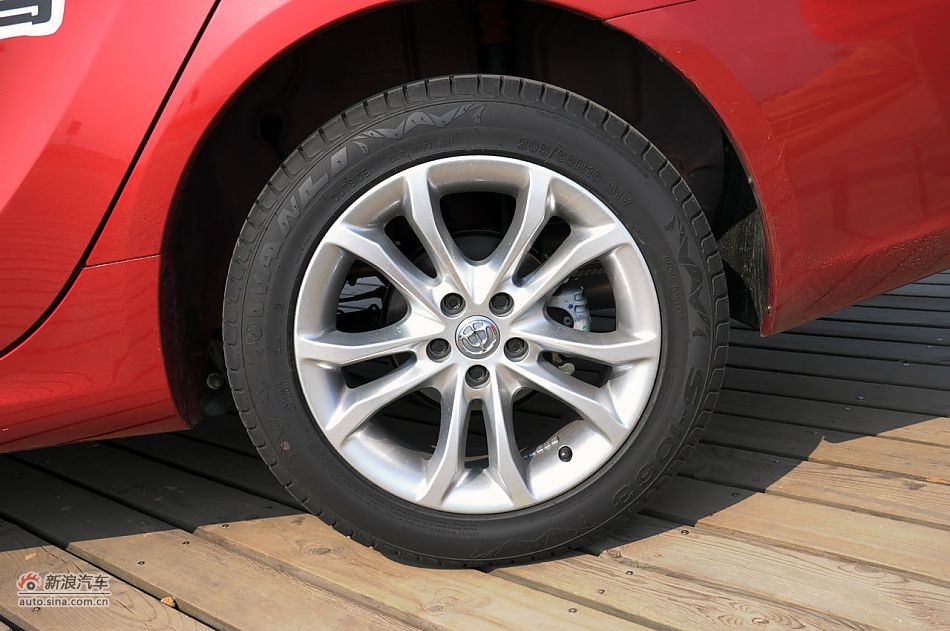 2011款中华H530试驾