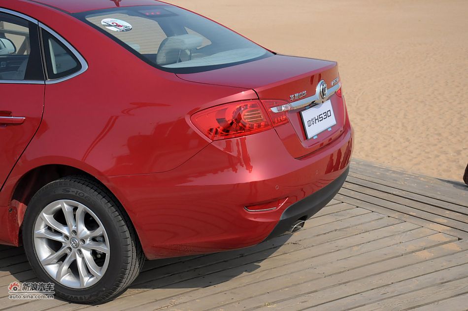 2011款中华H530试驾