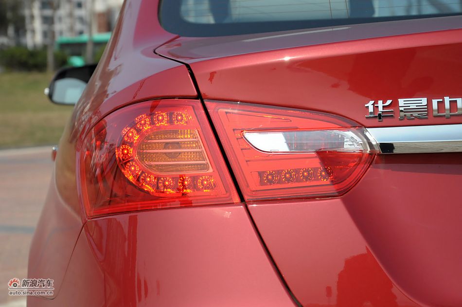 2011款中华H530试驾