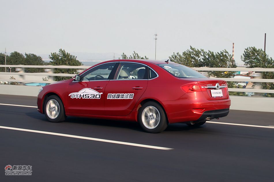 2011款中华H530试驾