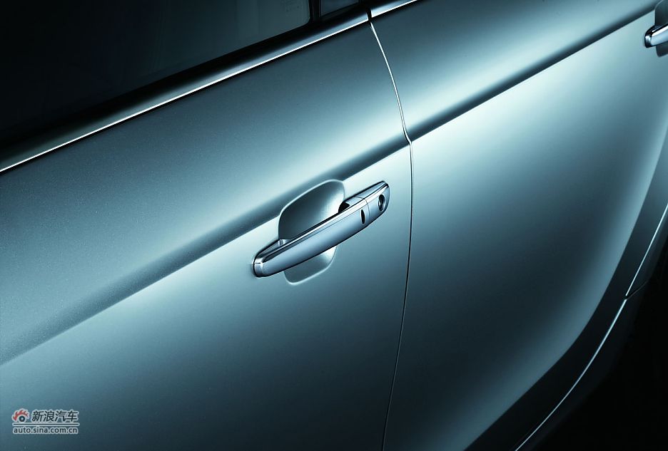 中华H530官方图外观及细节