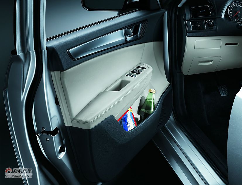 中华H530官方图内饰及细节