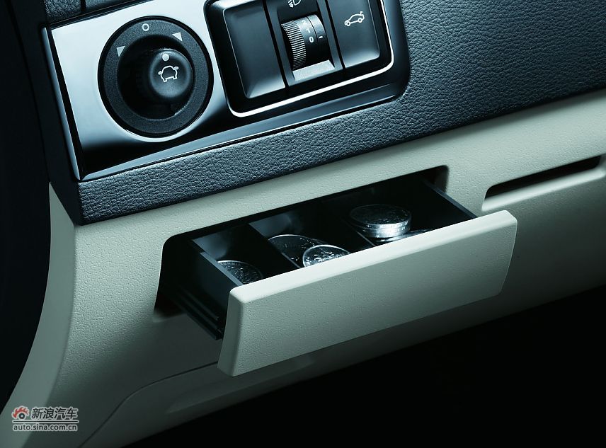 中华H530官方图内饰及细节