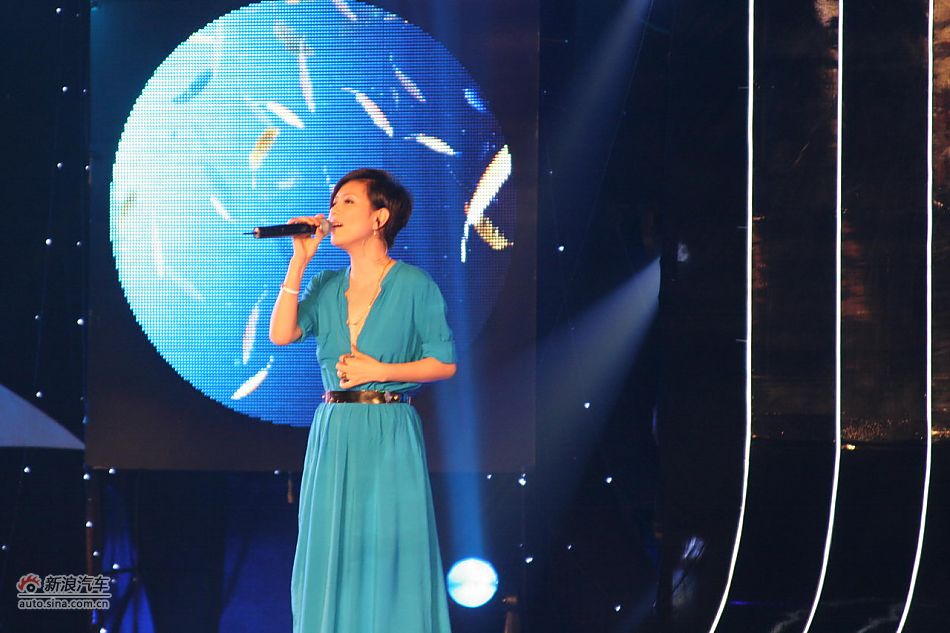 中华H530上市现场李慧珍演唱