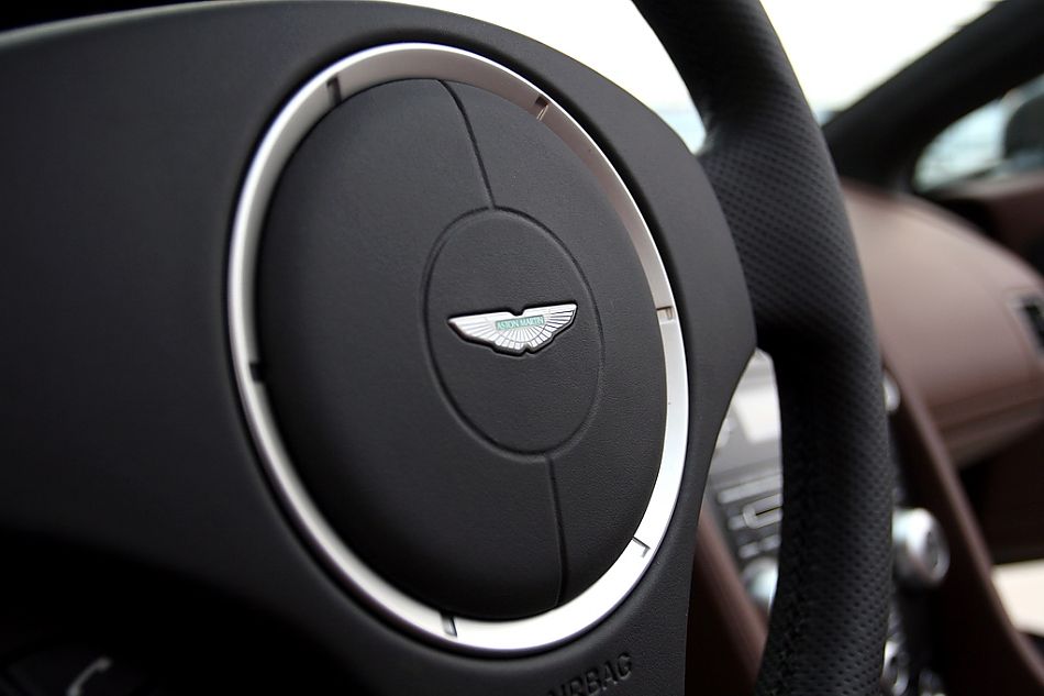 V8 Vantage Roadster内饰图片