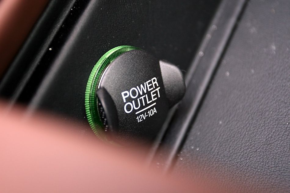 V8 Vantage Roadster内饰图片