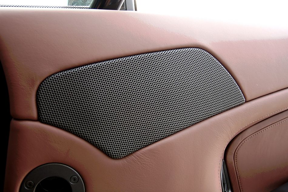 V8 Vantage Roadster内饰图片