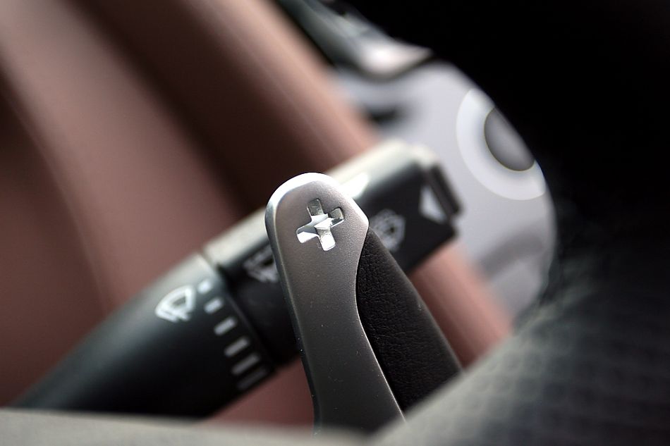 V8 Vantage Roadster内饰图片