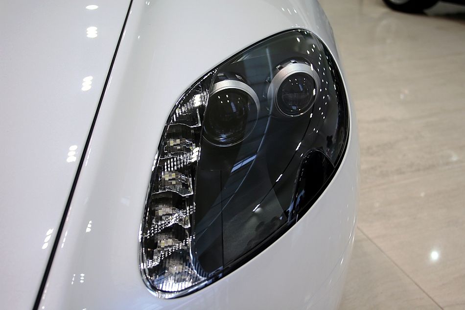 V8 Vantage外观图片