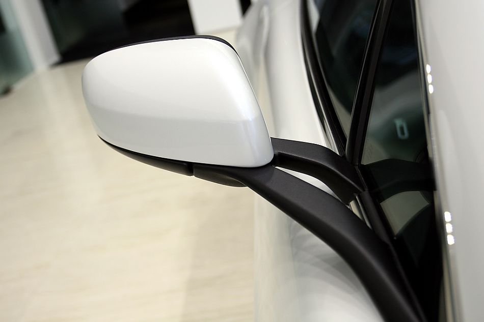 V8 Vantage外观图片