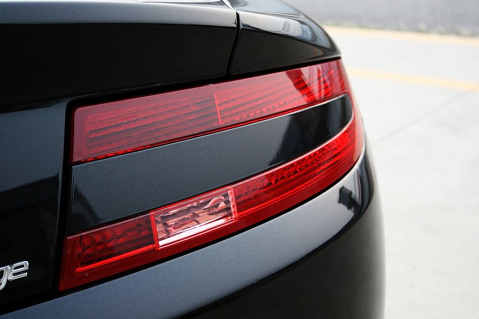 V8 Vantage外观图片