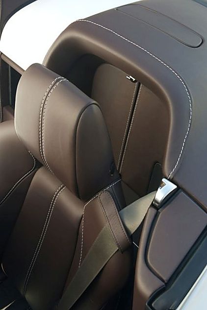 阿斯顿-马丁V8 Vantage内饰图片