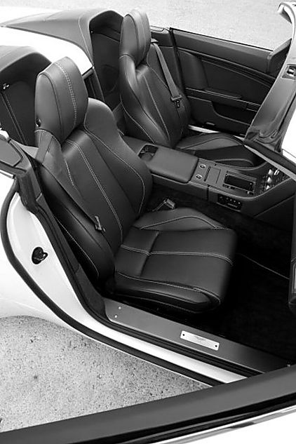 阿斯顿-马丁V8 Vantage内饰图片