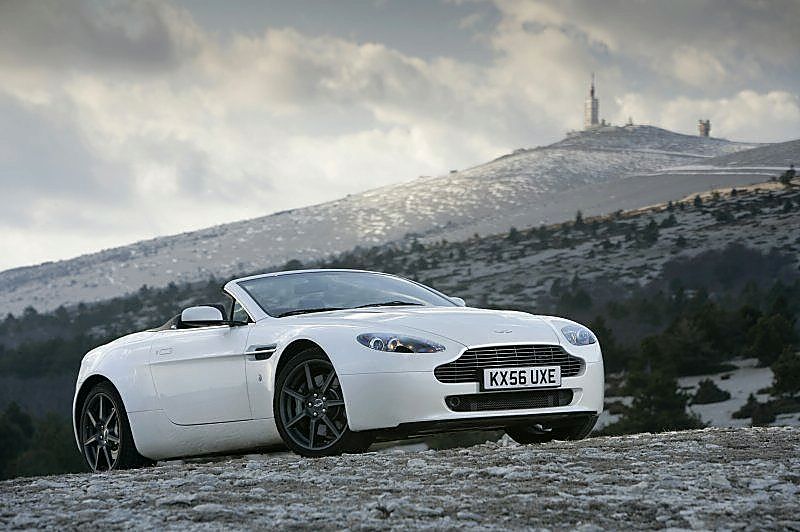 阿斯顿-马丁V8 Vantage外观图片