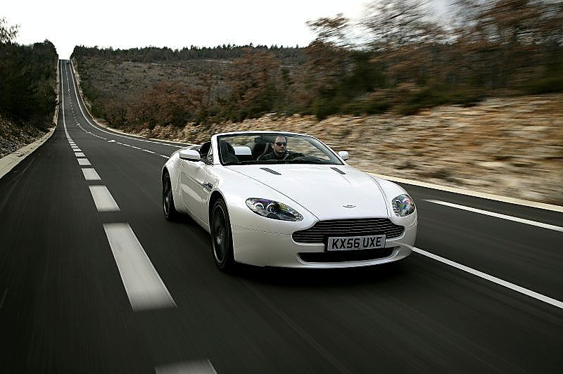 阿斯顿-马丁V8 Vantage外观图片