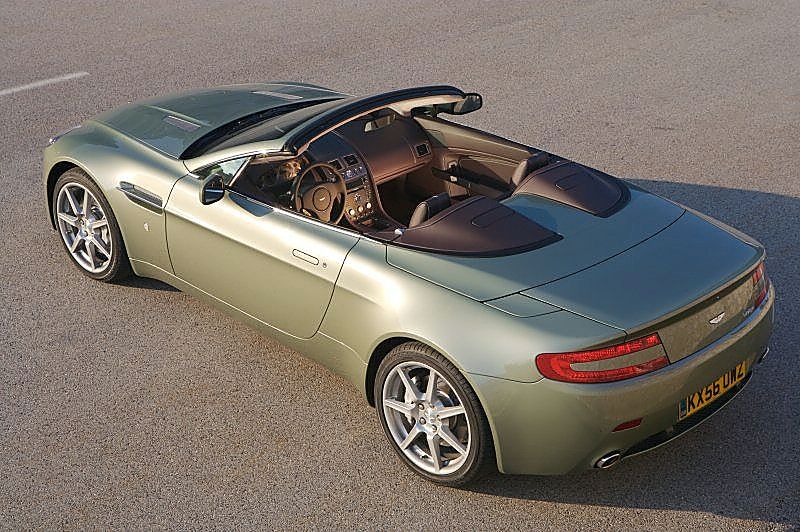 阿斯顿-马丁V8 Vantage外观图片