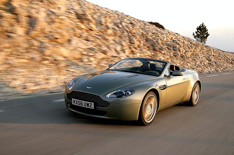 阿斯顿-马丁V8 Vantage外观图片