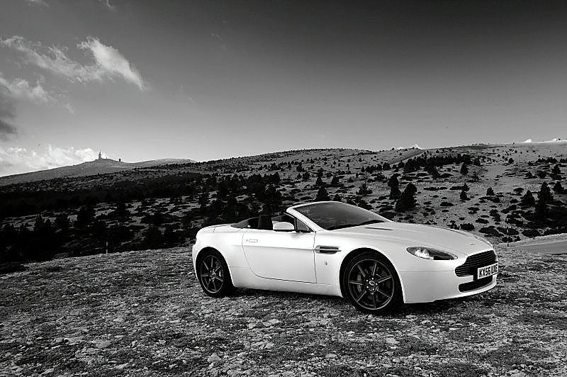 阿斯顿-马丁V8 Vantage外观图片