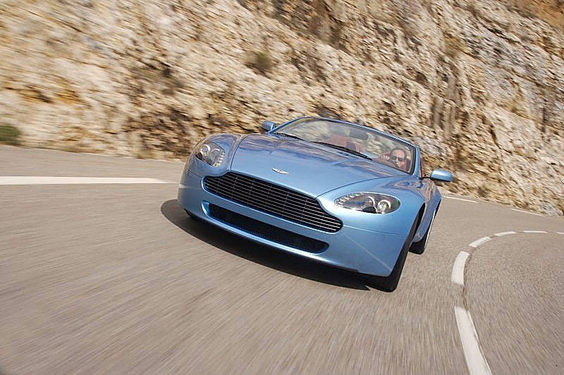 阿斯顿-马丁V8 Vantage外观图片