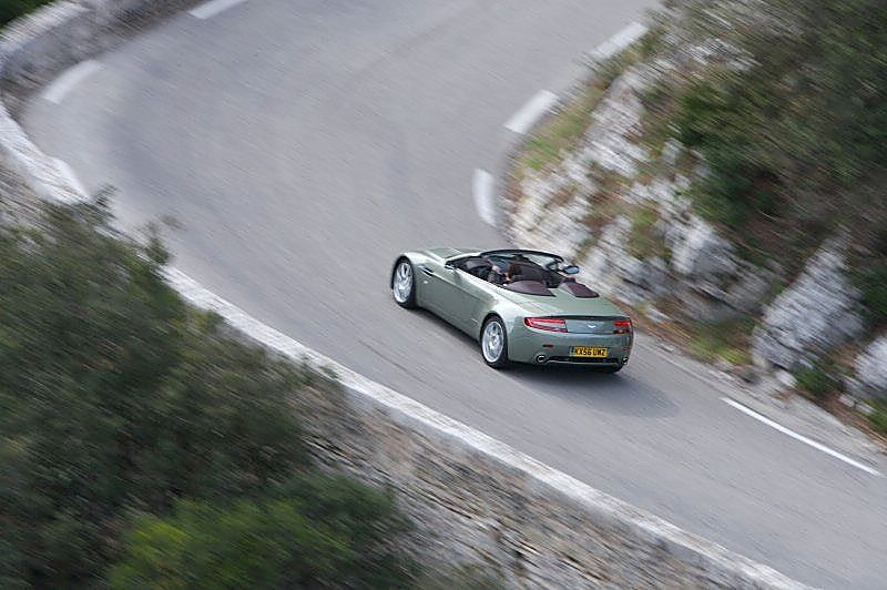 阿斯顿-马丁V8 Vantage外观图片