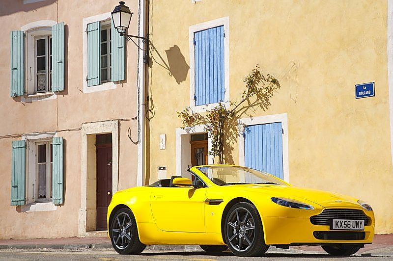 阿斯顿-马丁V8 Vantage外观图片