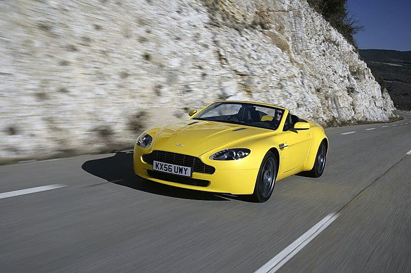 阿斯顿-马丁V8 Vantage外观图片