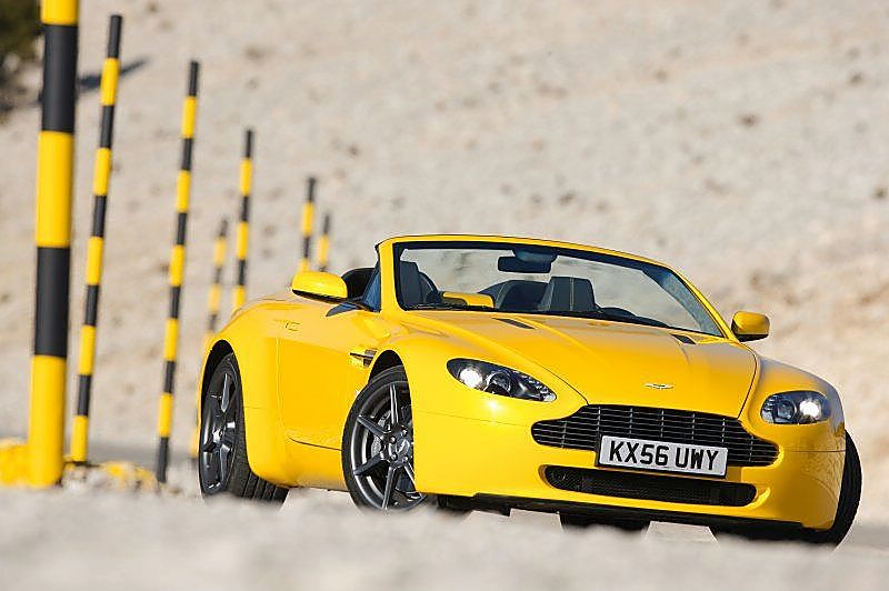 阿斯顿-马丁V8 Vantage外观图片