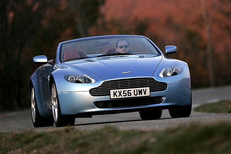 阿斯顿-马丁V8 Vantage外观图片