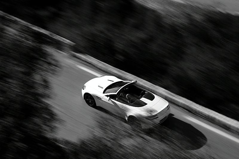 阿斯顿-马丁V8 Vantage外观图片